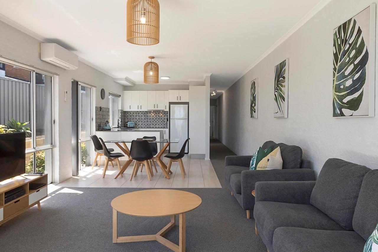 The Palms Apartments Merimbula Exteriör bild